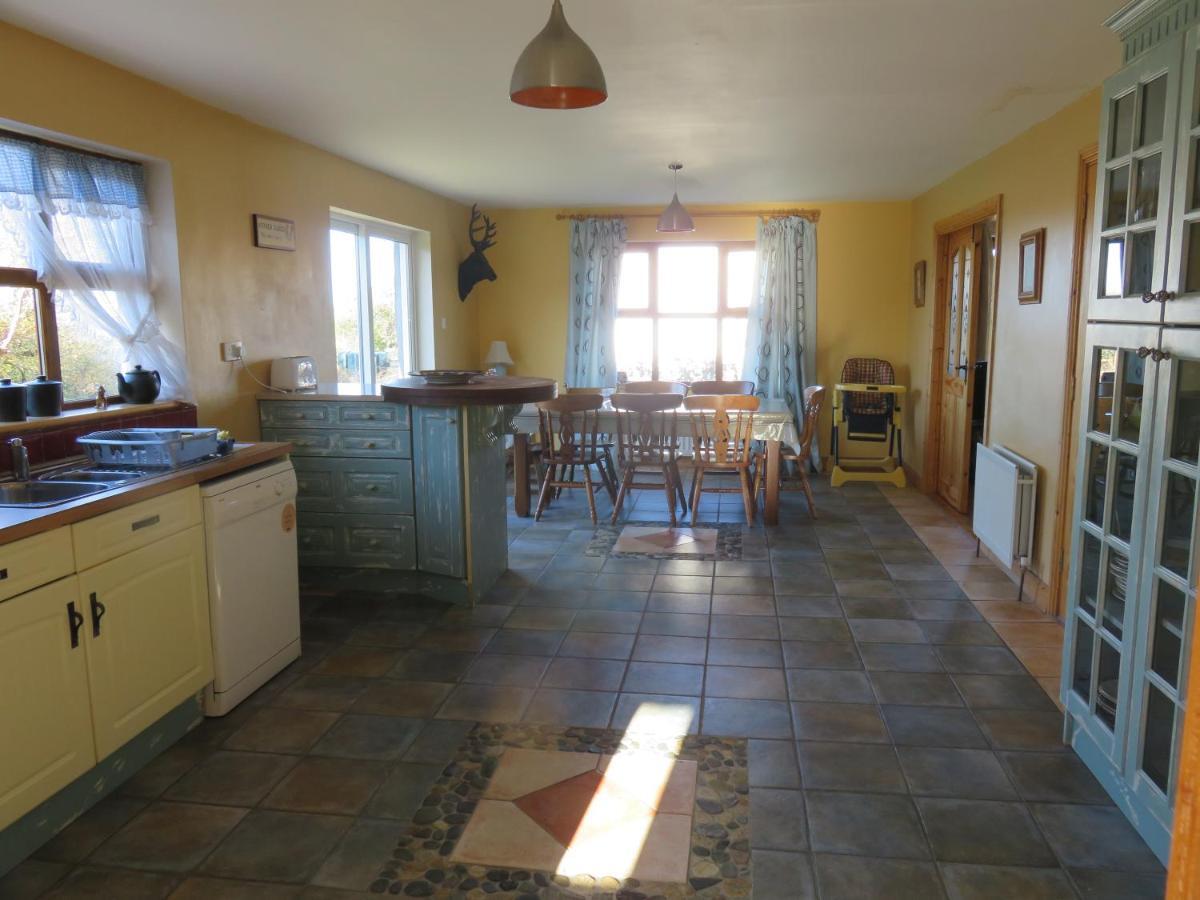Bunkhouse - Letterfrack Farm Villa Екстериор снимка